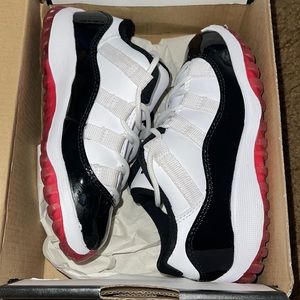 Retro Jordan 11, Low